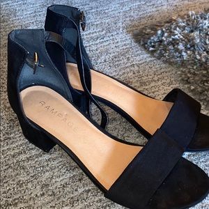 Plain Black Sandals!